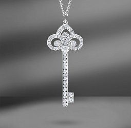 продажа Подвеска с бриллиантами Tiffany&Co. Fleur de Lis Key в салоне «Emporium Gold»