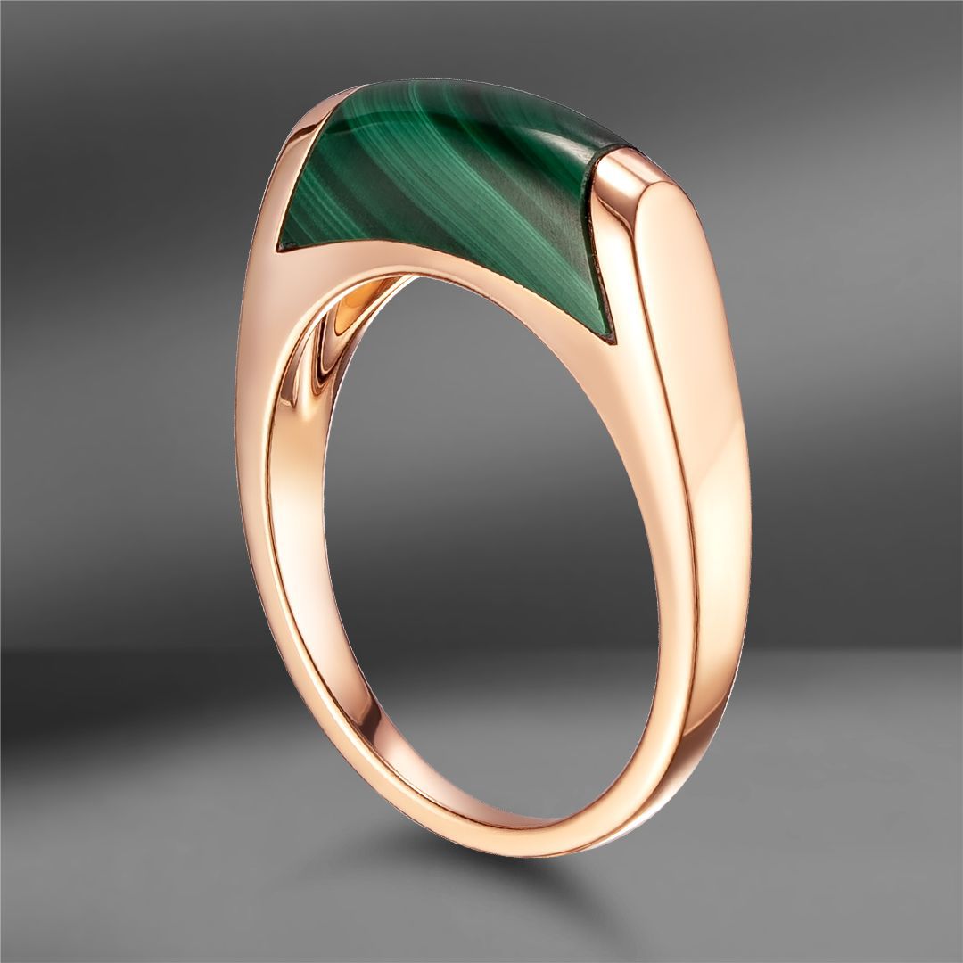 продажа Золотое кольцо с малахитом Bvlgari Tronchetto Mysa в салоне «Emporium Gold»