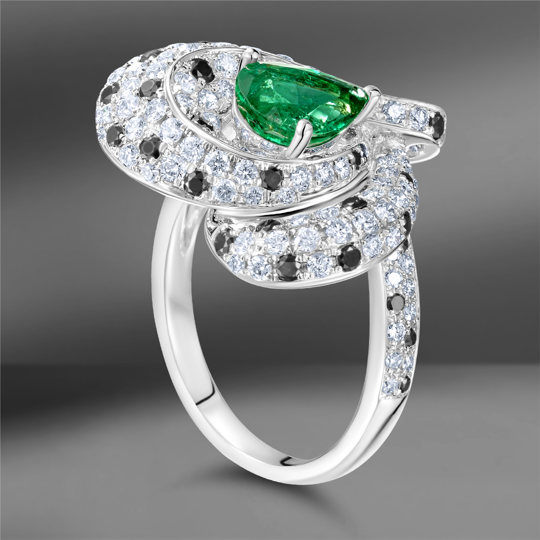 продажа Золотое кольцо с изумрудом (Замбия) и бриллиантами в салоне «Emporium Gold»