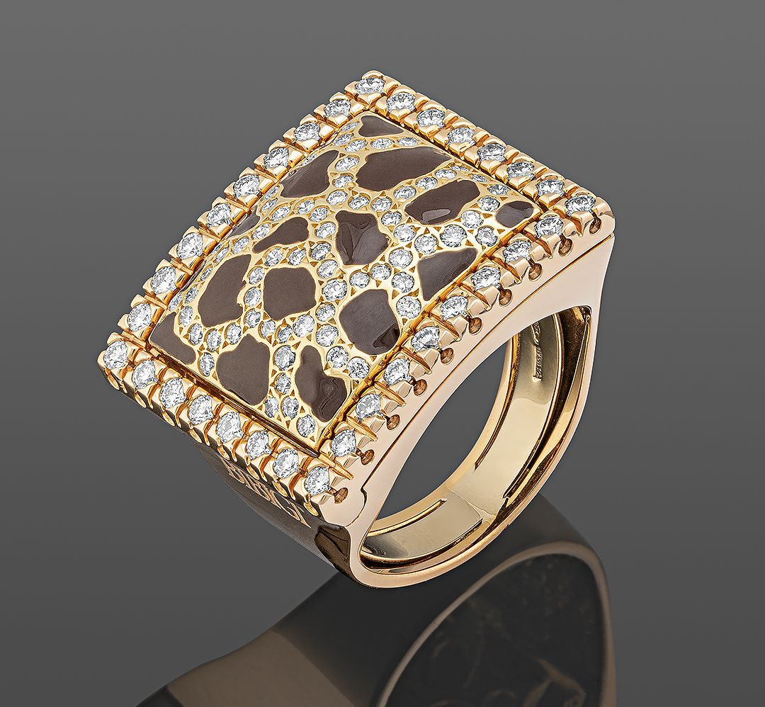 Золотое кольцо с картриджом Bibigi с бриллиантами
