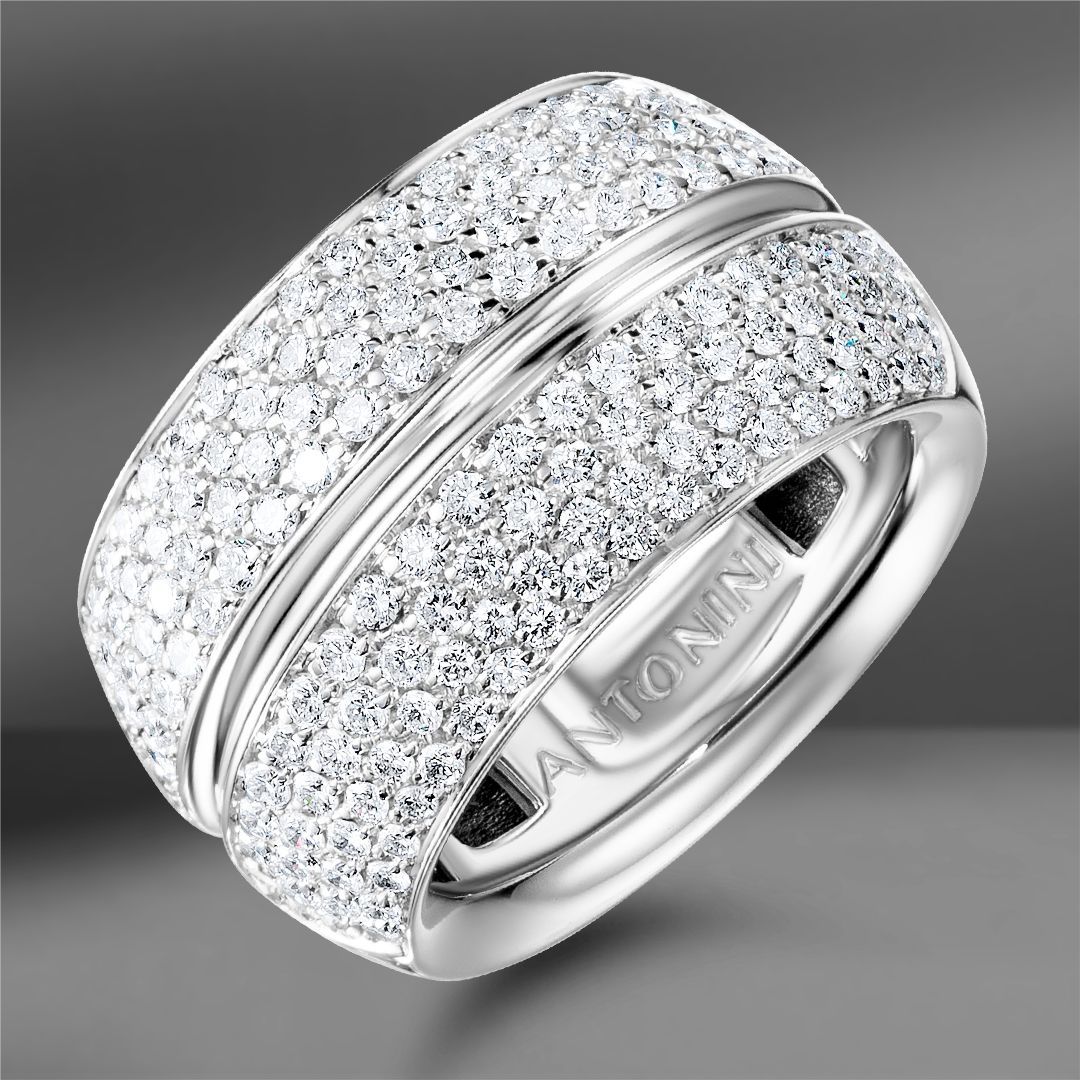 Золотое кольцо с бриллиантами Antonini