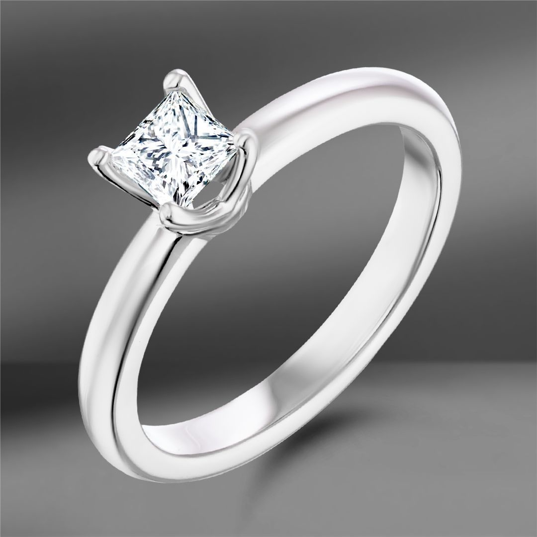 Золотое кольцо Princess с бриллиантом 0.40Ct (GIA)