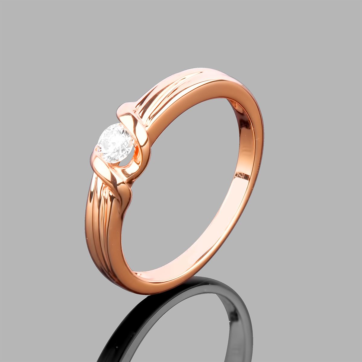Золотое кольцо с бриллиантом 0.16Ct