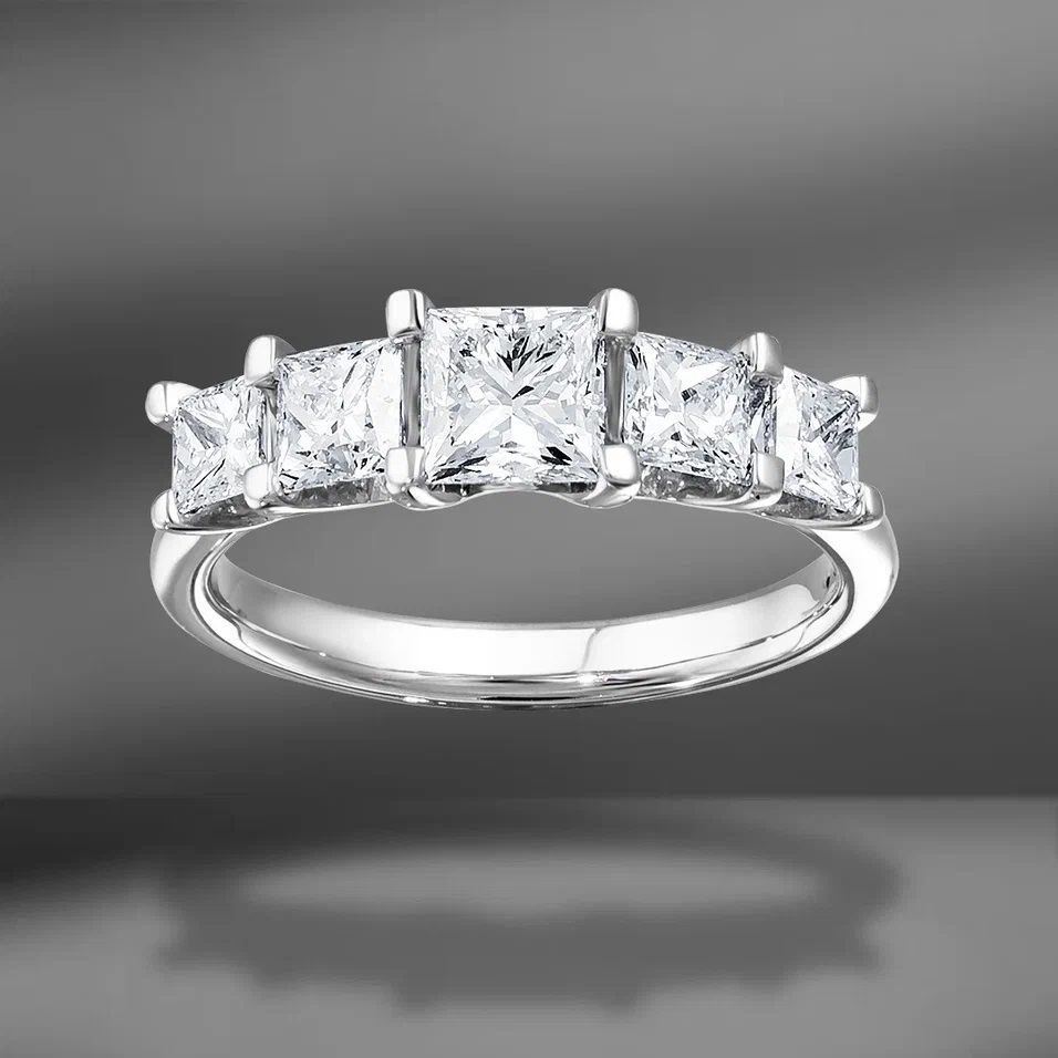 продажа Золотое кольцо Track Princess Marine с бриллиантами в салоне «Emporium Gold»