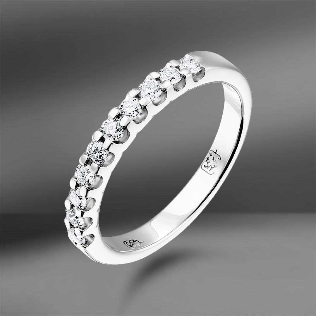 Золотое кольцо Track с бриллиантами 0.37Ct