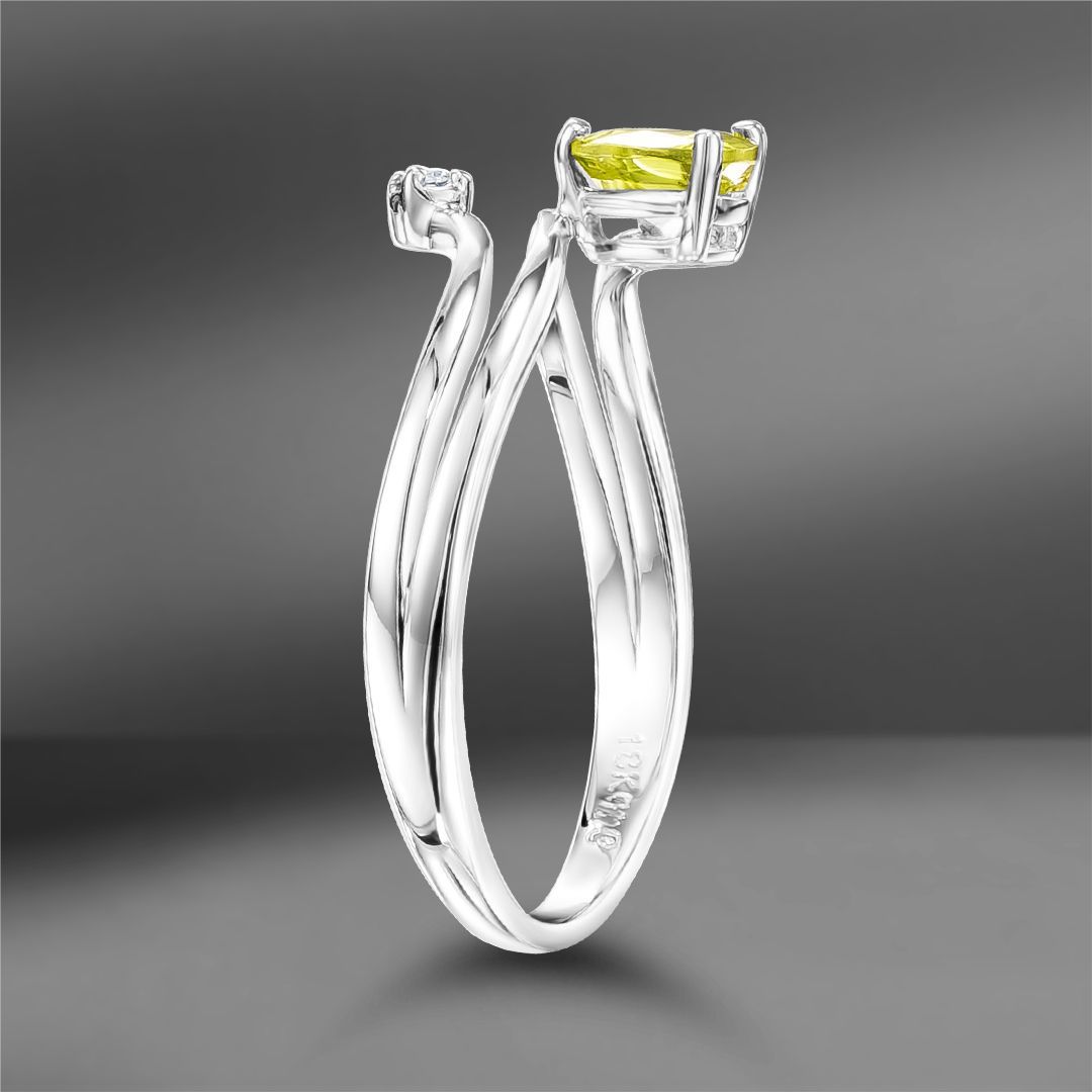 продажа Золотое кольцо с оливином Mauro Conti в салоне «Emporium Gold»