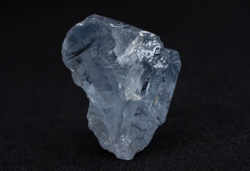 Голубой алмаз весом 41,82 карата, обнаруженный на руднике Cullinan в январе 2026 года
