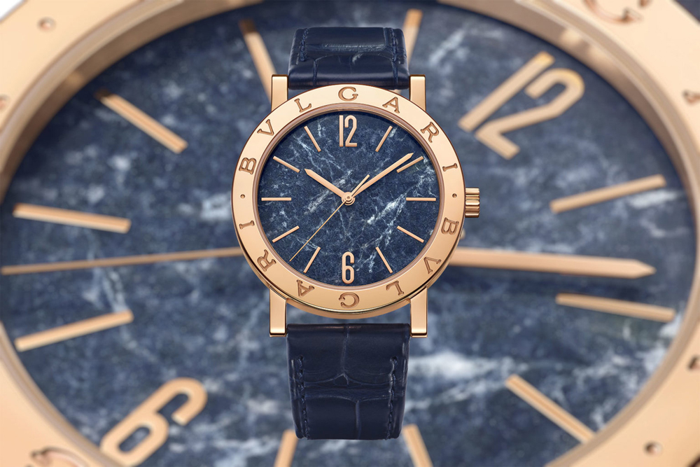 Каждый циферблат обладает уникальным рисунком прожилок натурального камня