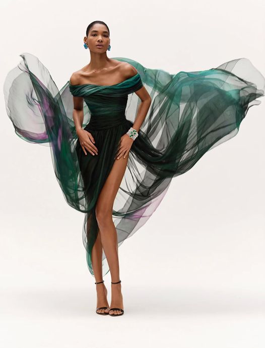 Украшения коллекции Insofu и платья, созданные Каролин Шойфеле