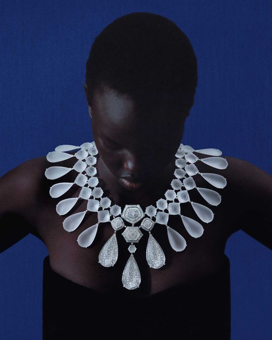 Ожерелье Black Sand и колье Iceberg