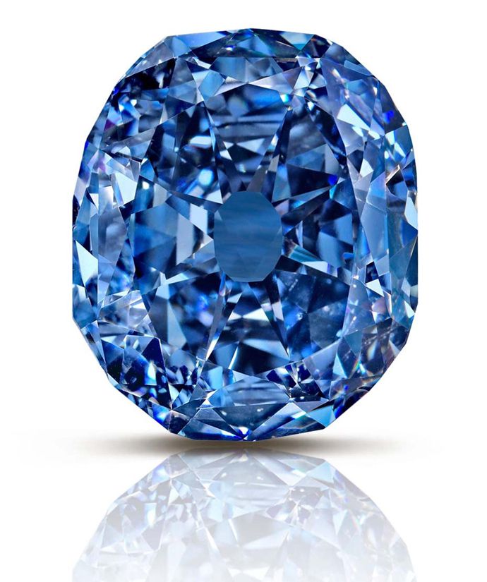 Синий бриллиант Wittelsbach-Graff весом 31,06 карат и бриллиант Hope весом 45,52 карата
