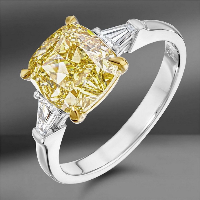 Золотое кольцо Emporium Gold с круглым бриллиантом и фантазийным ободом, золотое кольцо Emporium Gold с центральным бриллиантом фантазийного желтого цвета огранки «кушон», золотое кольцо Emporium Gold с бриллиантами круглой огранки