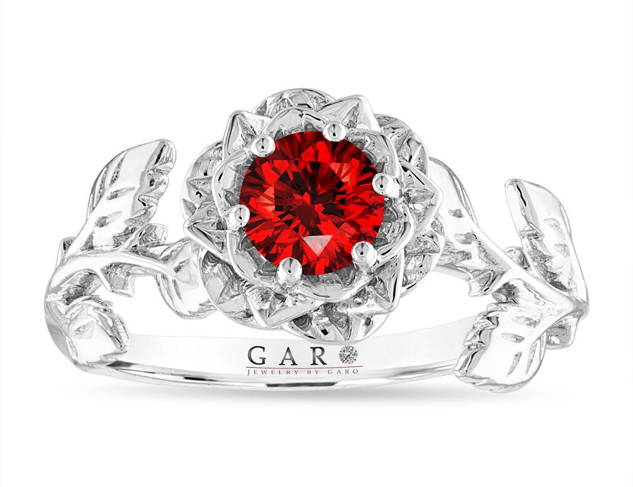 Бриллиант цвета Fancy Dark Red рудника Argyle и золотое кольцо с темно-красным бриллиантом