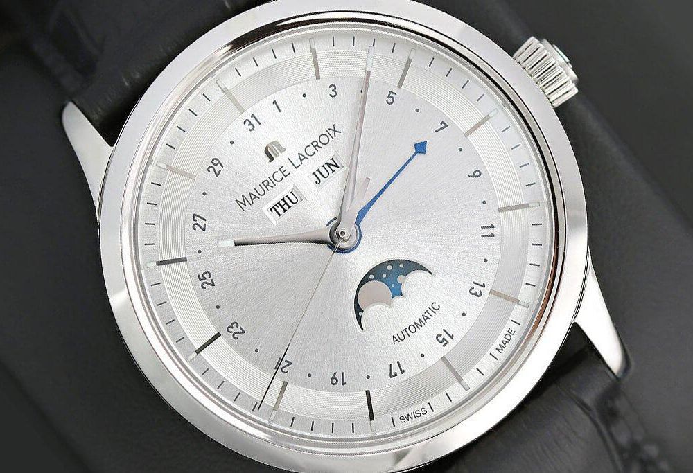 Часы Maurice Lacroix из коллекции Les Classiques Moonphase