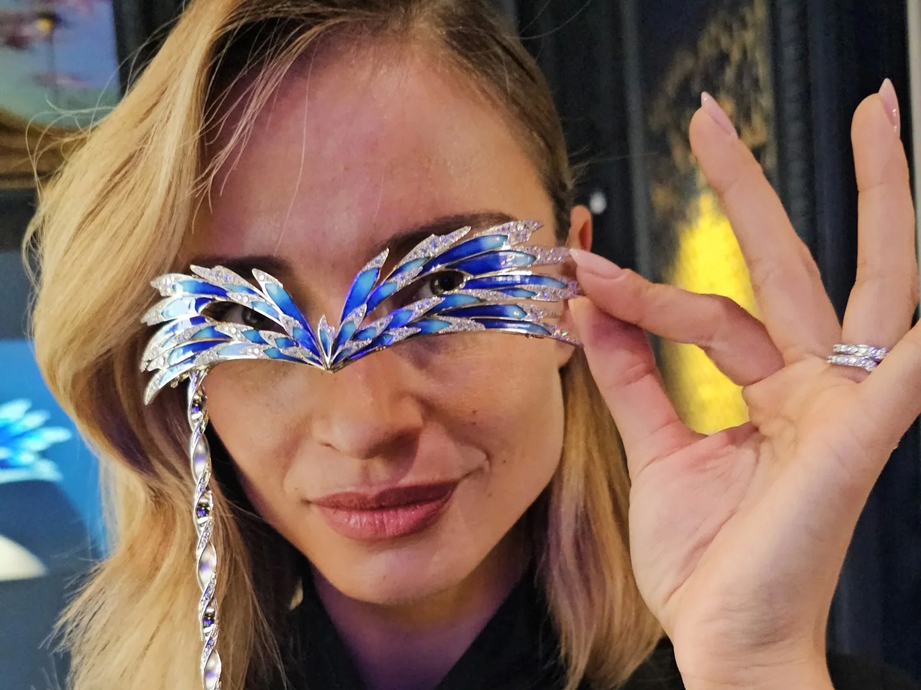 Трансформируемая тиара Aigrette с бриллиантовым паве и сапфиром Мадагаскара