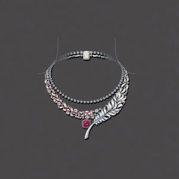 Колье-трансформер Plume Couture de Chanel и четыре варианта ношения