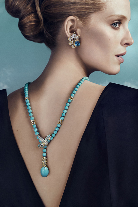 Два колье Высокого ювелирного искусства с танзанитом и бирюзой из обновленной коллекции Bird on a Rock by Tiffany