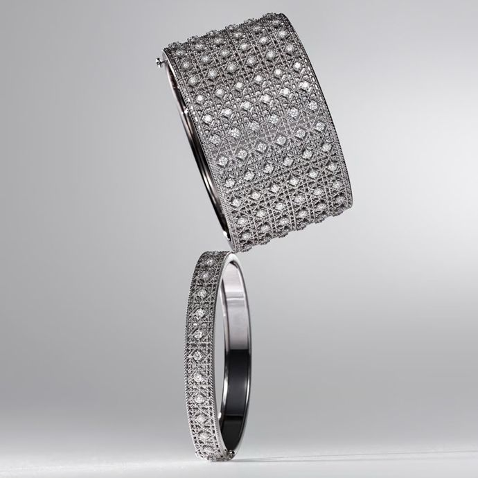 Кольца, тонкие браслеты, браслеты-манжеты и моносерьга из коллекции My Dior