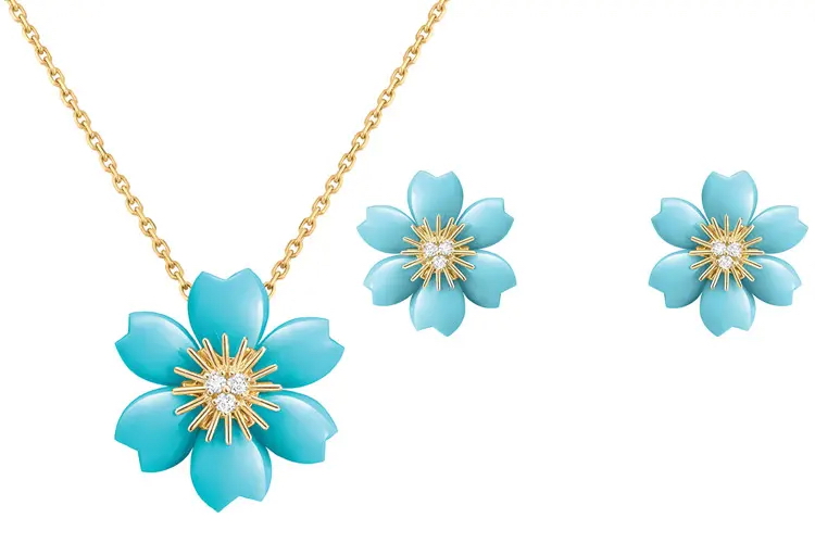 Два комплекта украшений из коллекции Rose de Noël