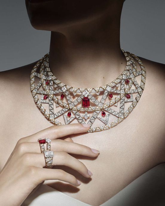 Колье Louis Vuitton Spirit High Jewelry Destiny