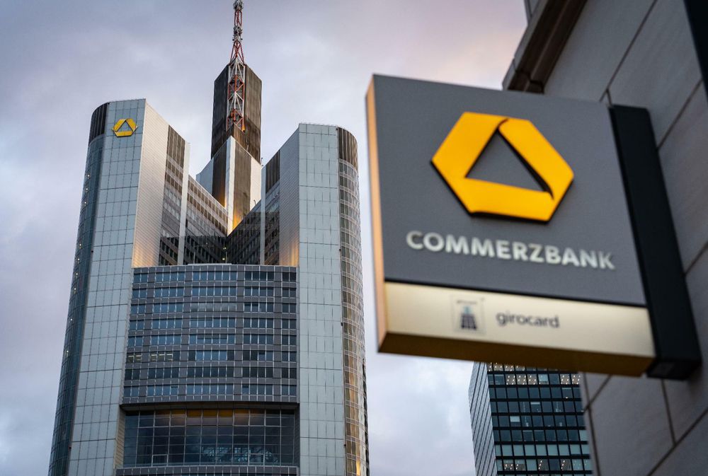 Commerzbank: обвал цены золота в начале августа не повлиял на восходящий тренд