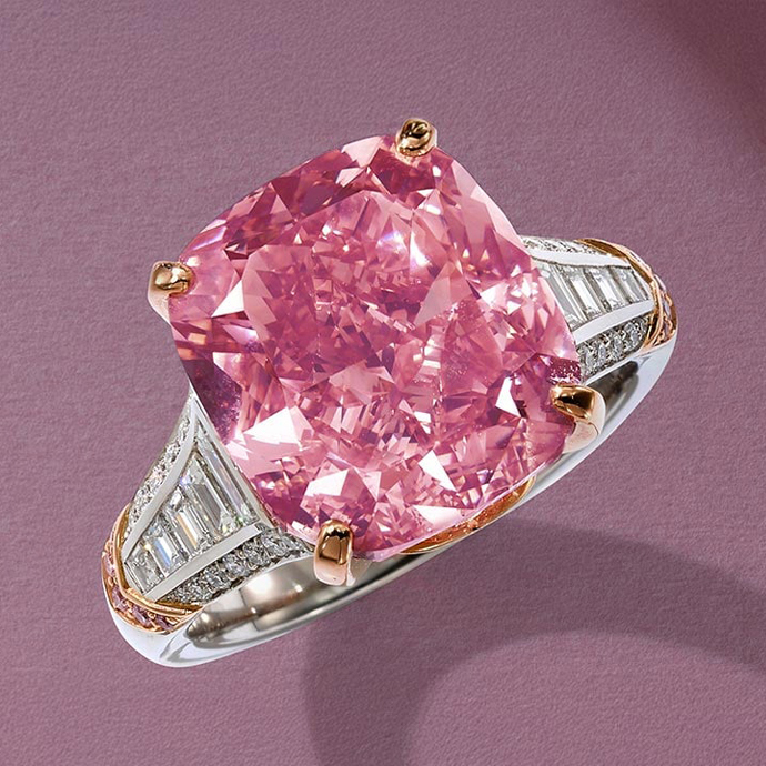 Кольцо с бриллиантом The Glowing Rose, снятым с продажи до начала торгов