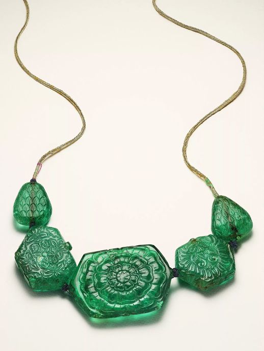 Изумрудное ожерелье Великих Моголов