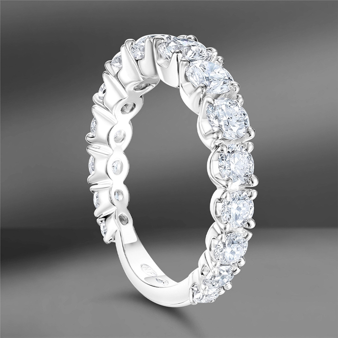 Кольцо вечности из платины Vettore полный круг, кольцо вечности из платины Tiffany & Co. Setting половина круга и кольцо вечности из белого золота Mercury Classic три четверти круга