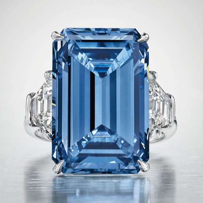 Бриллианты Oppenheimer Blue, De Beers Blue и коллекция De Beers Exceptional Blue из 8 бриллиантов