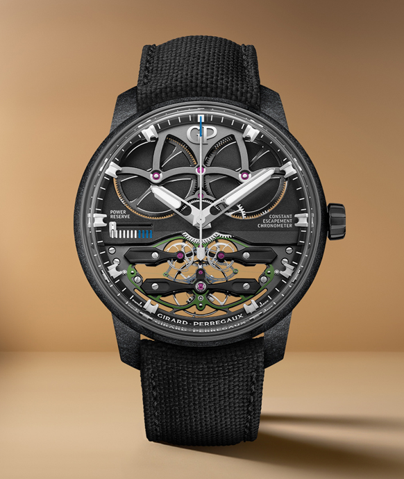 Часы Neo Constant Escapement в композитном корпусе диаметром 45,35 мм из порошкового углерода, карбида кремния и кремния 