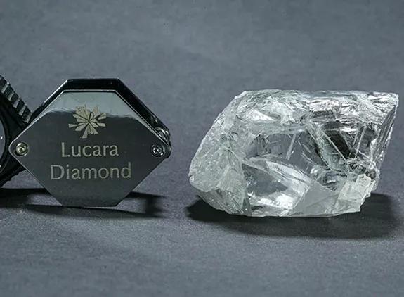Алмаз весом 692,3 карата, обнаруженный в конце августа на руднике Karowe