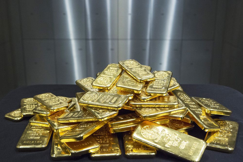 В феврале золото достигло самой высокой отметки с июня 2021 года