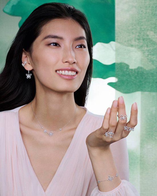Украшения линии Butterfly Silhouette категории Fine Jewellery