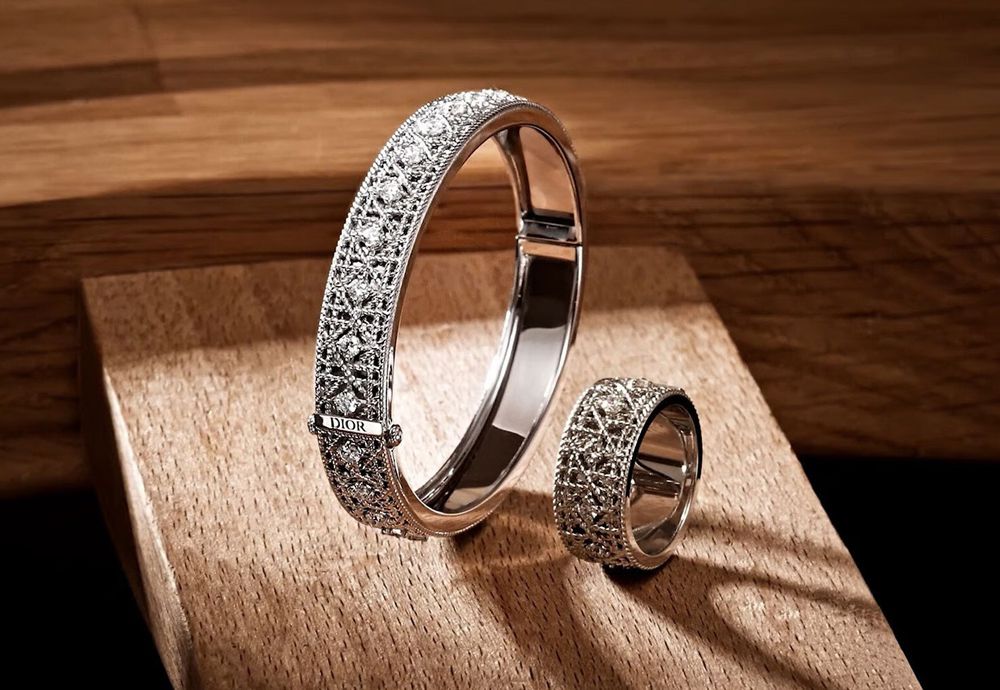 Виктуар де Кастеллан возвратила украшения My Dior в каталог компании, дополнив изделия фирменным плетенным мотивом Cannage