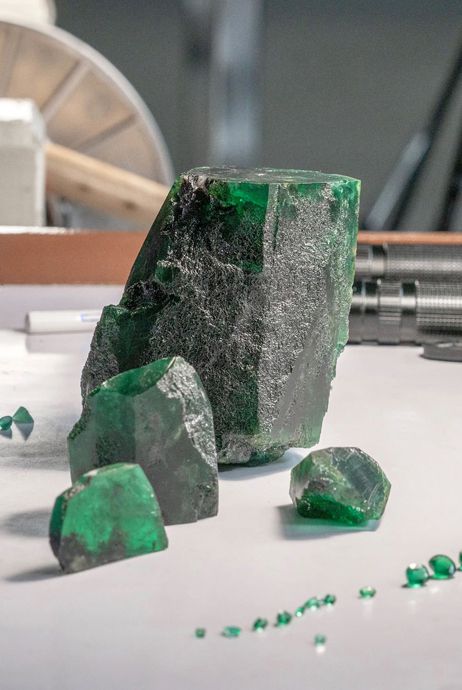 Изумруд Insofu и процесс огранки