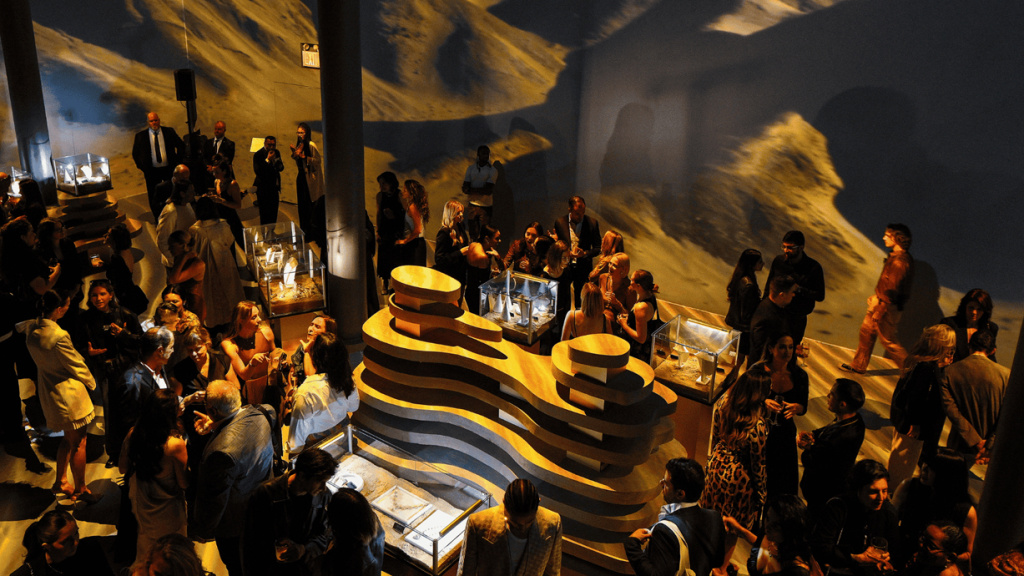 Презентация Desert Diamonds на выставочной площадке ARTECHOUSE NYC в Нью-Йорке, 3 октября 2025 года