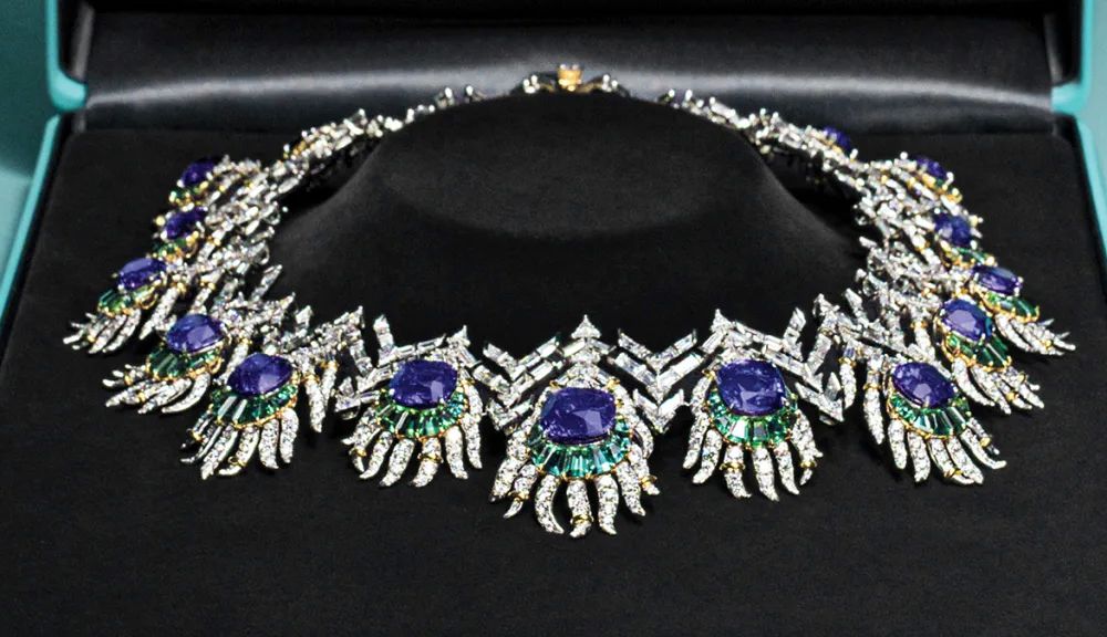 Украшения главы Peacock из второй части коллекции Blue Book - Tiffany Céleste