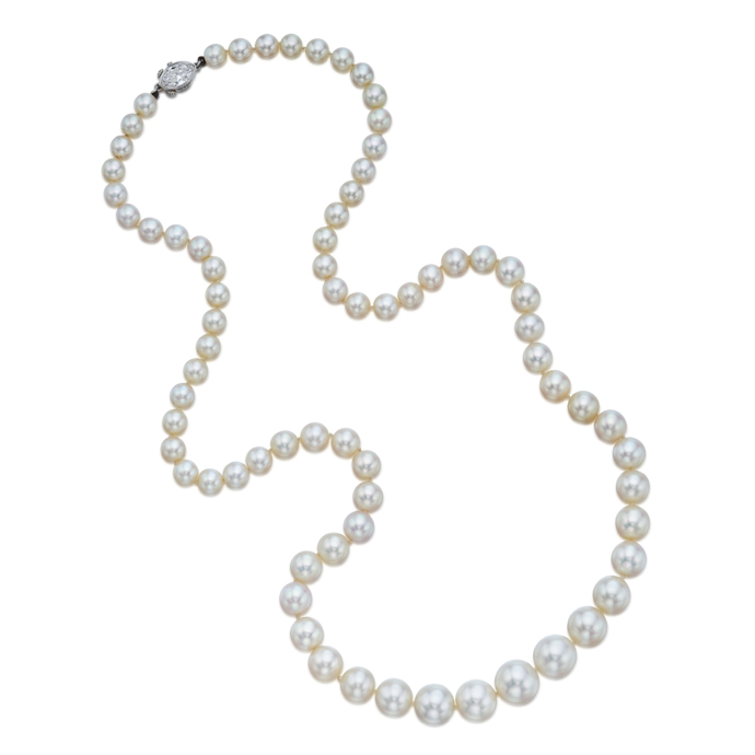 Колье Tiffany & Co. с природным жемчугом и бриллиантами, проданное на аукционе Sotheby's за 672 тысячи долларов США