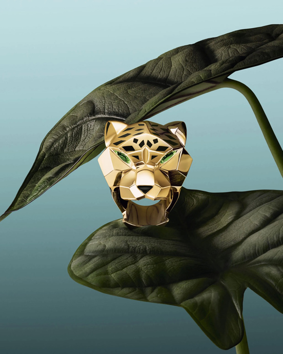 Первые украшения коллекции Panthère de Cartier с двумя обращенными друг к другу головами пантер и современная интерпретация мотива