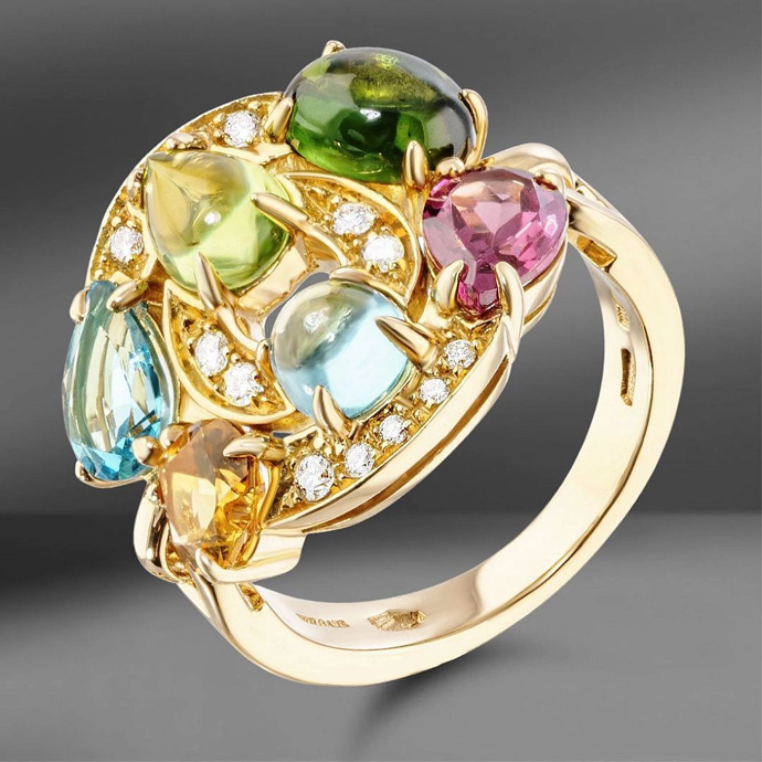 Кольцо Christian Dior Rose с кораллами, кольцо Chopard Imperiale с розовым кварцем, кольцо Bvlgari Astrale с топазом, родолитом, перидотом, цитрином, кварцем, турмалином