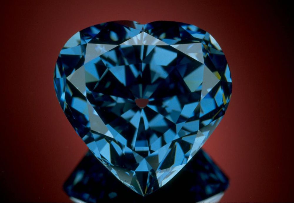 Бриллиант Blue Heart весом 30,62 карата