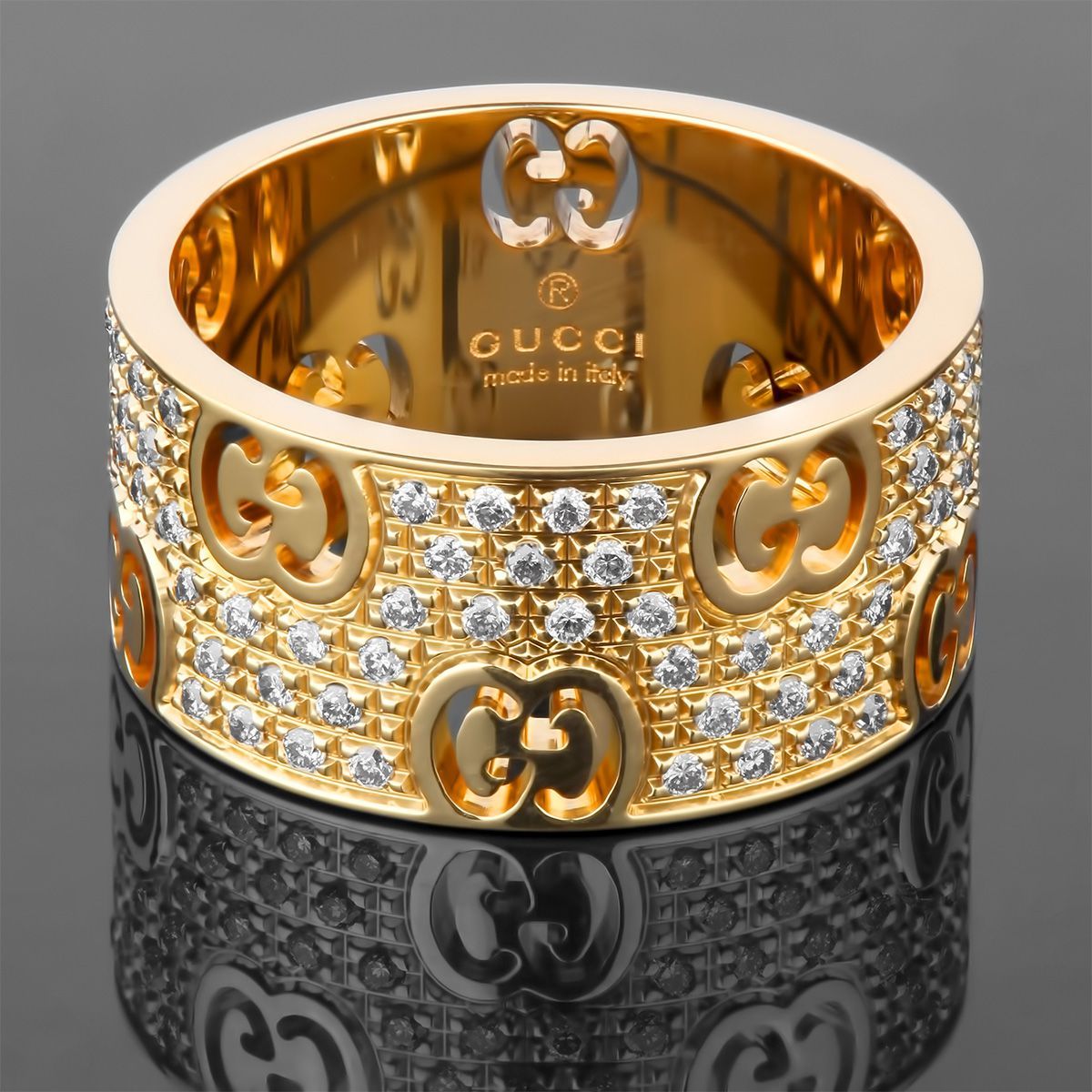 продажа Золотое кольцо с бриллиантами Gucci в салоне «Emporium Gold»